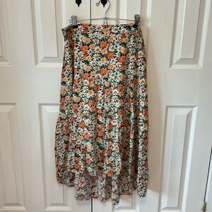 women’s floral skirt